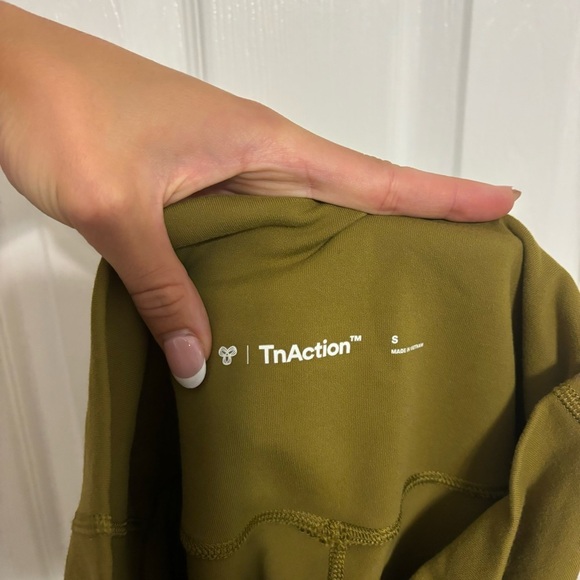 Aritzia TNAction Green / Brown Leggings - Picture 6 of 7